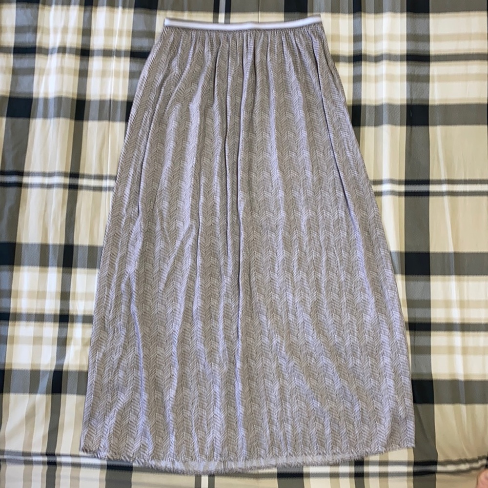 Old Navy long flowy patterned skirt